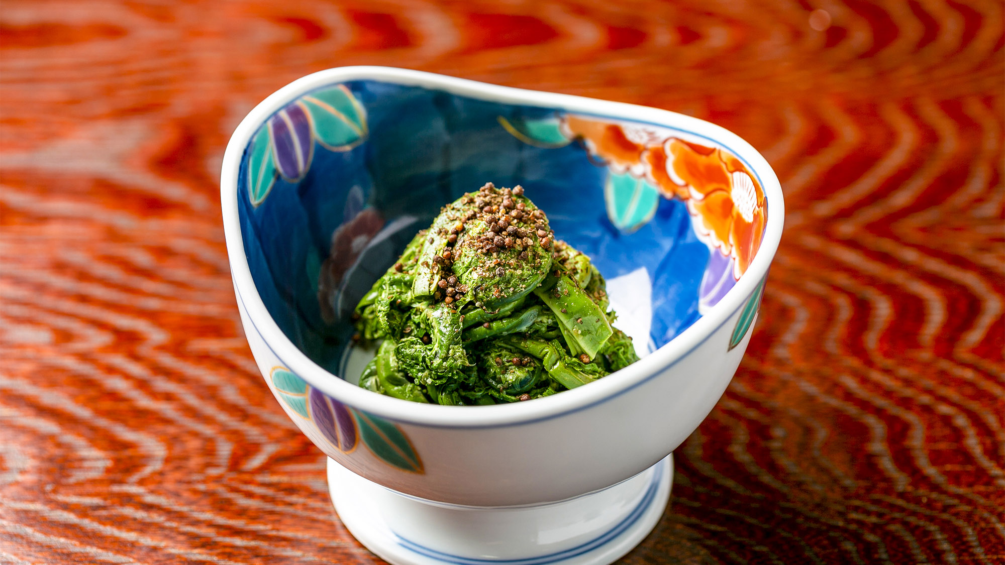 ・【夕食一例】ご夕食の小鉢。地元の山の幸をご堪能できます