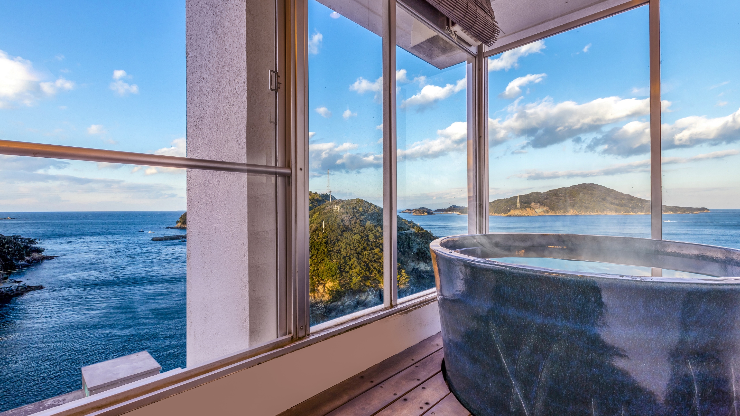 スタンダード展望風呂付和室　※画像の浴槽は温泉ではございません