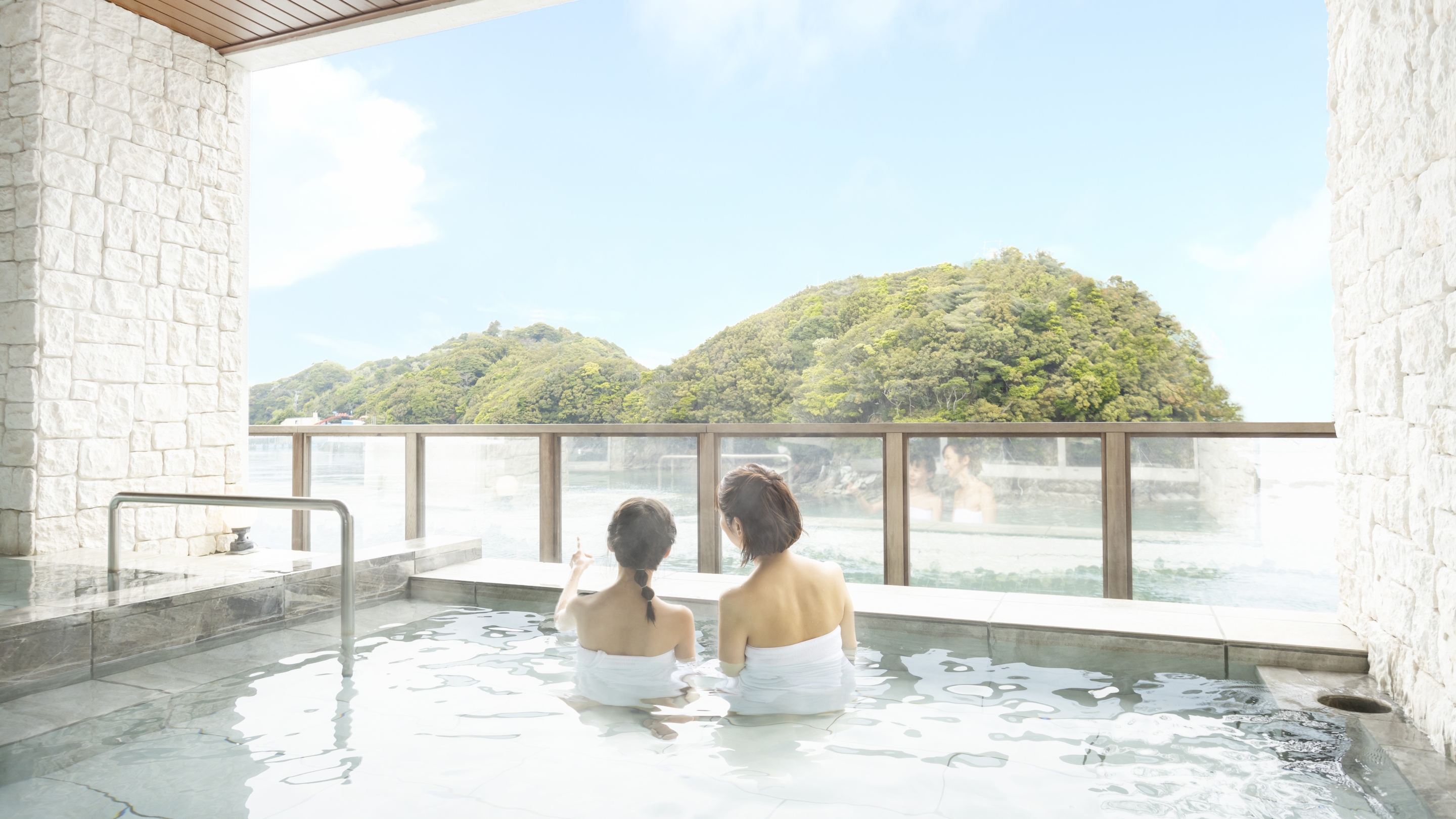 インフィニティ露天風呂（女性）