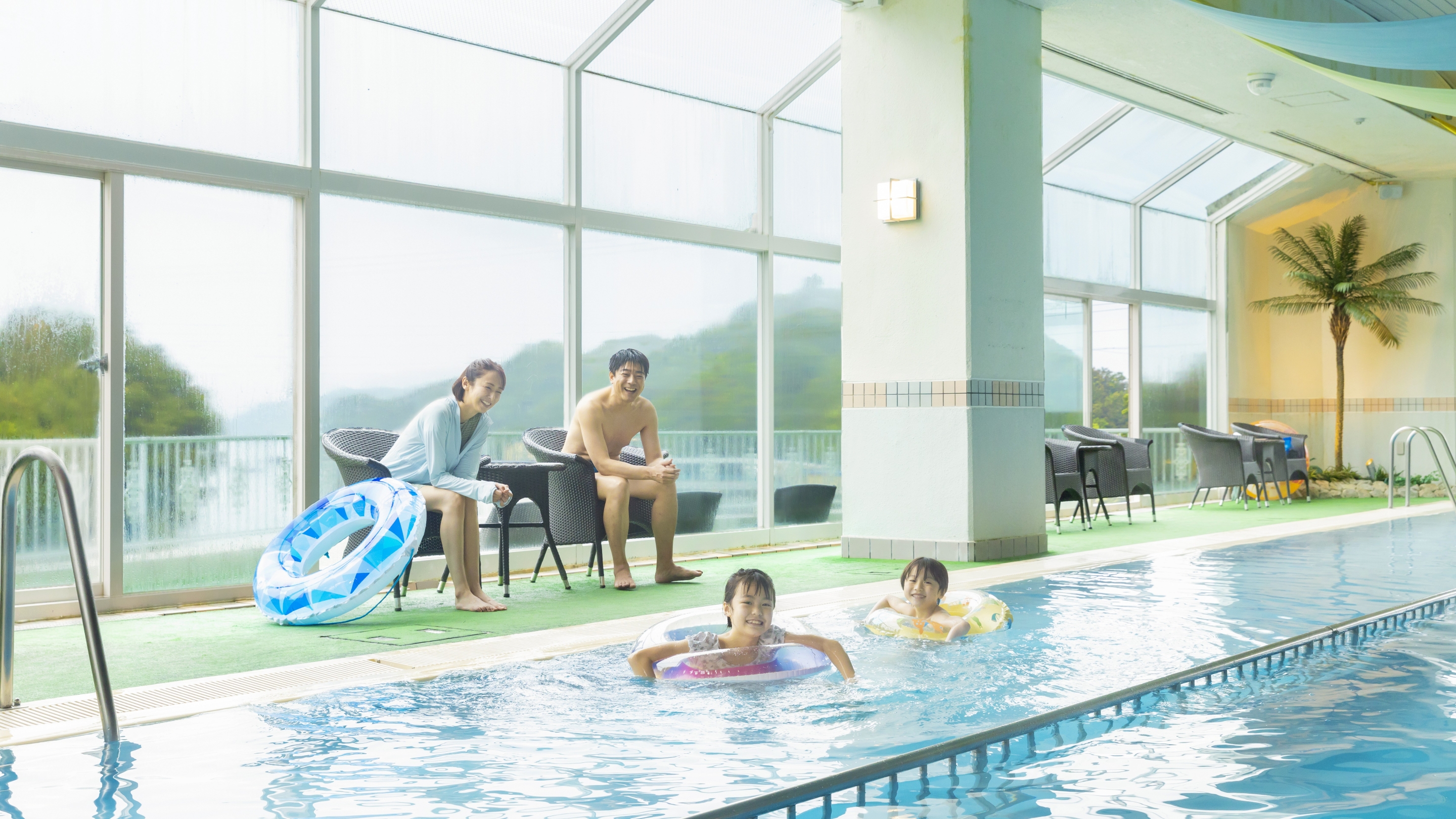 屋内温水プール（通年）