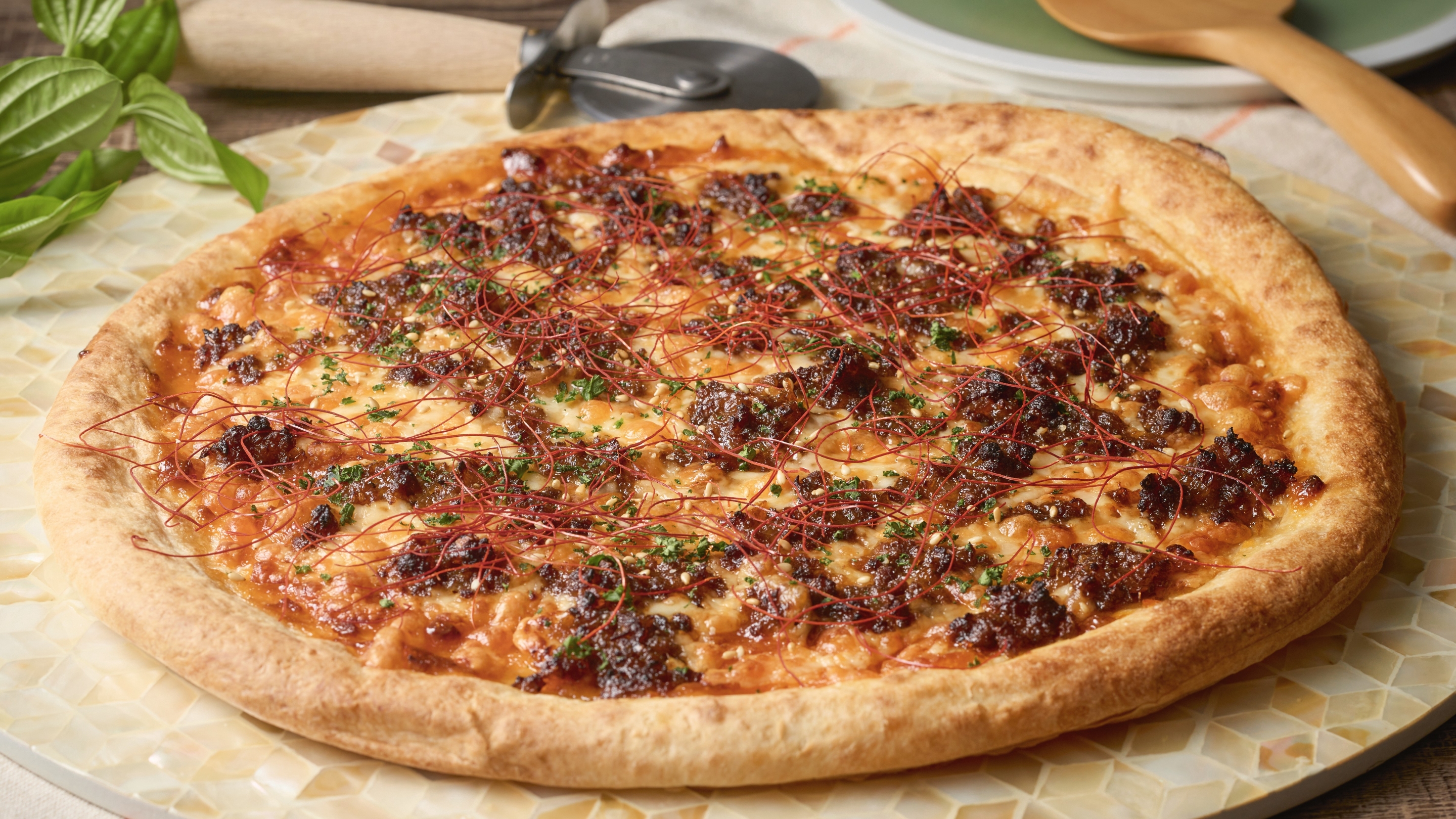 飛騨牛のピザ（ご当地グルメ）　※イメージ