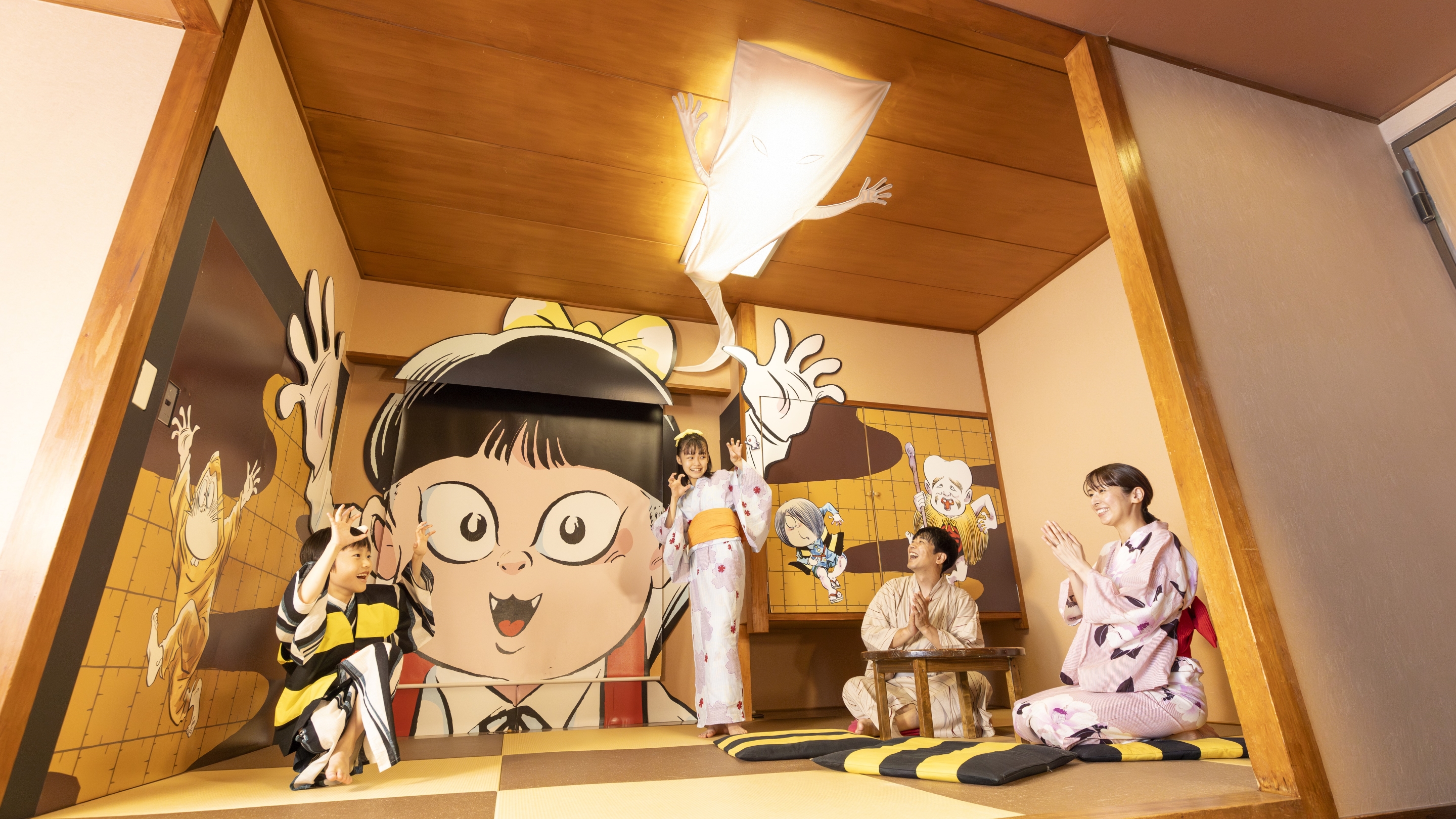 ゲゲゲの鬼太郎ルームねこ娘部屋でわいわいお泊り編