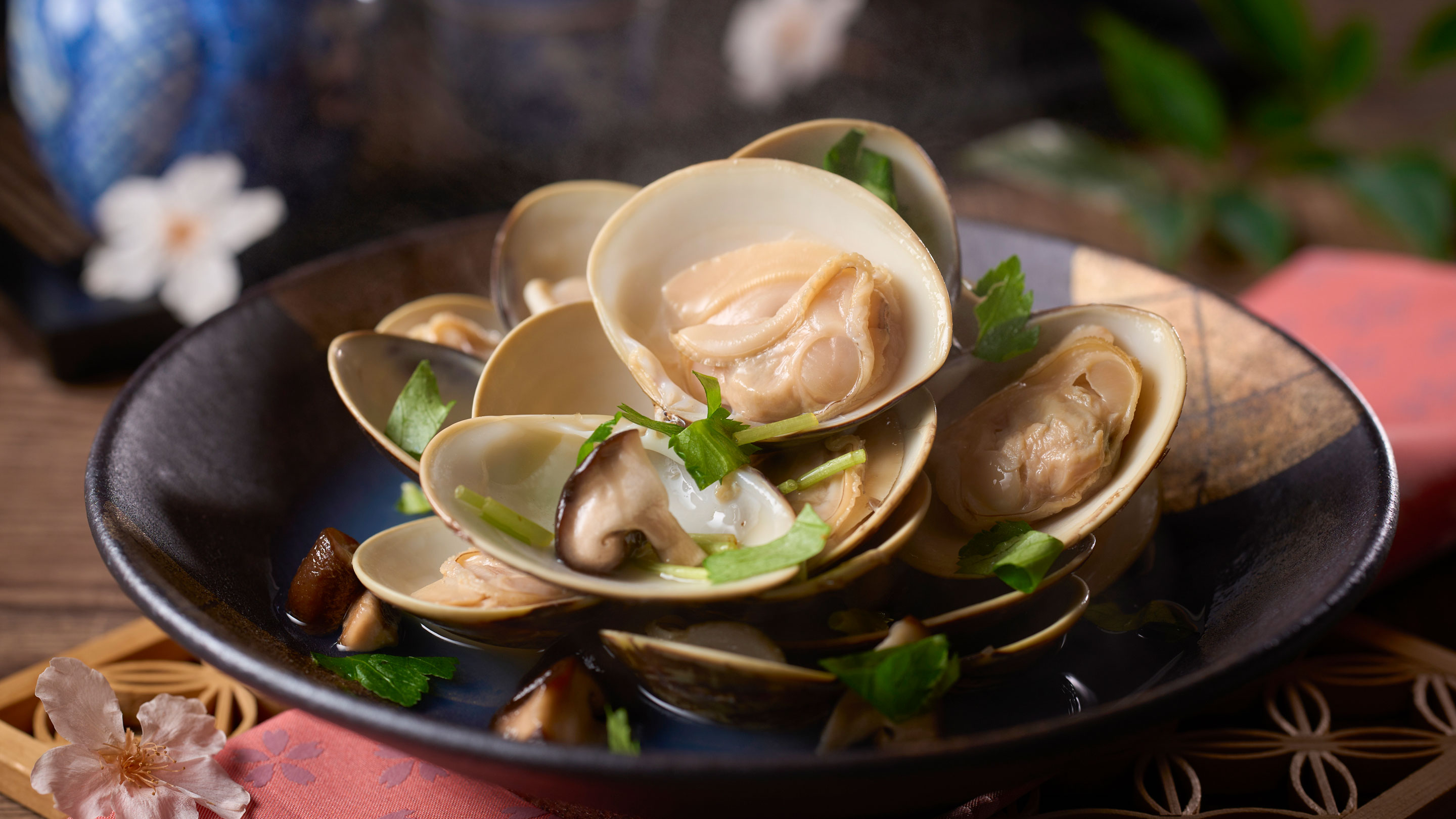 はまぐり酒蒸し（4/8～6/30春のフェアメニュー）　※イメージ