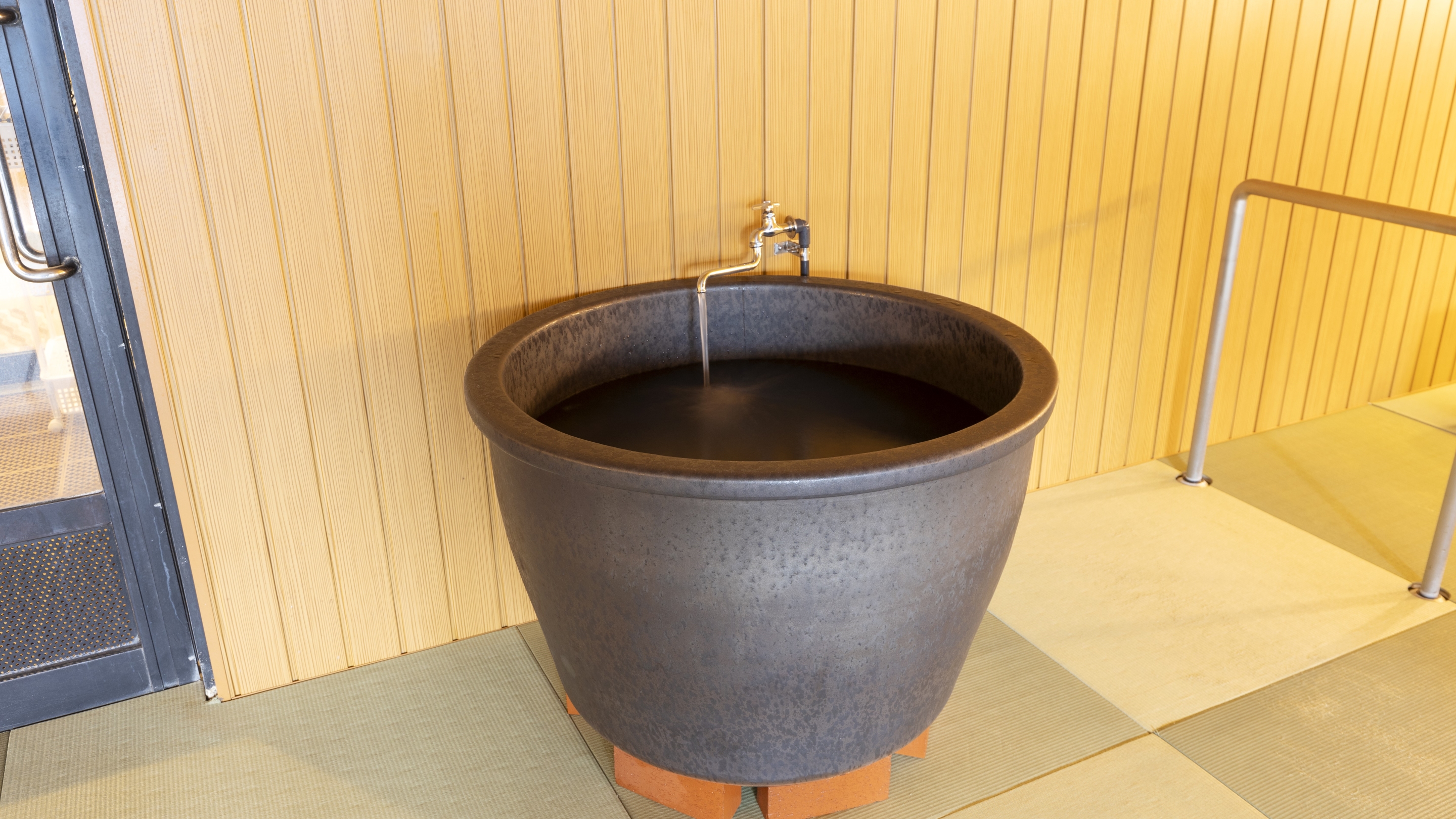 水風呂（朝の湯）