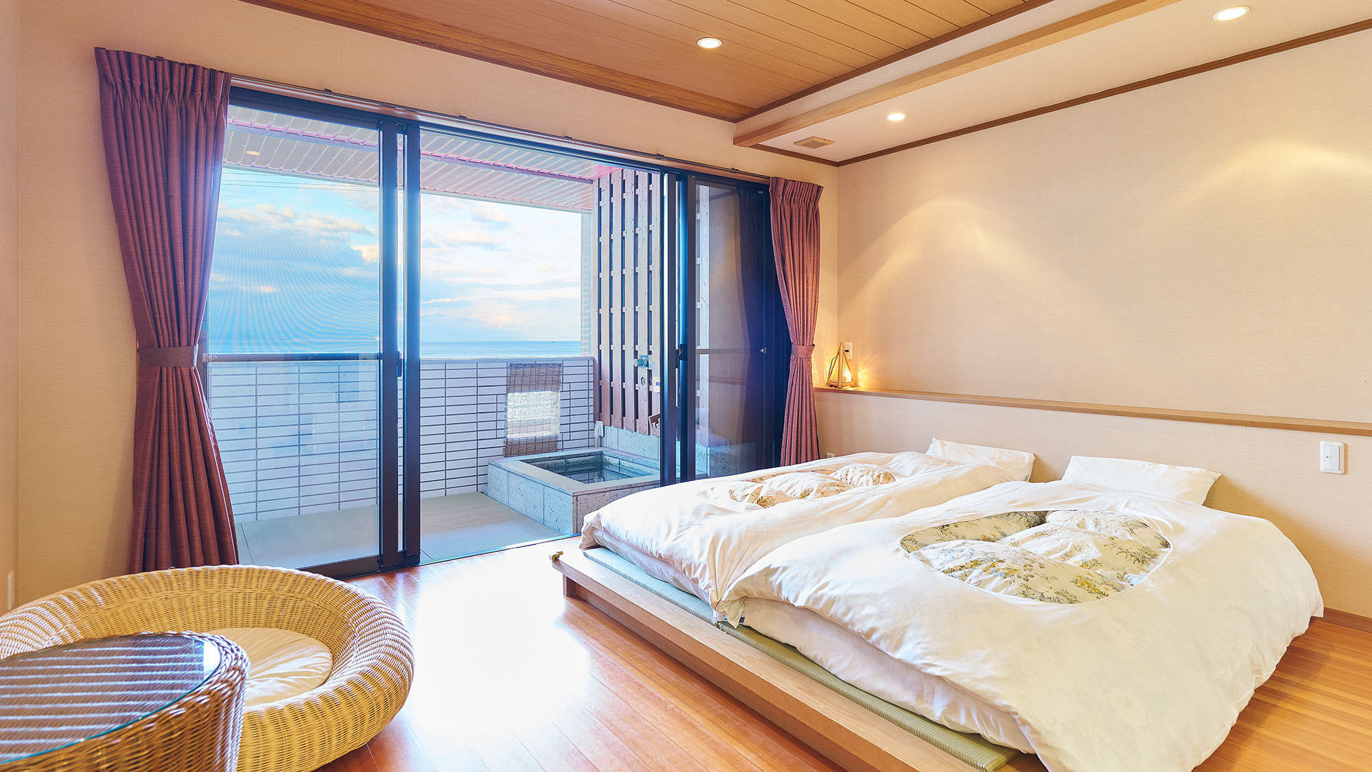 【禁煙】三河湾を望む露天風呂付和洋室18畳＜白砂＞