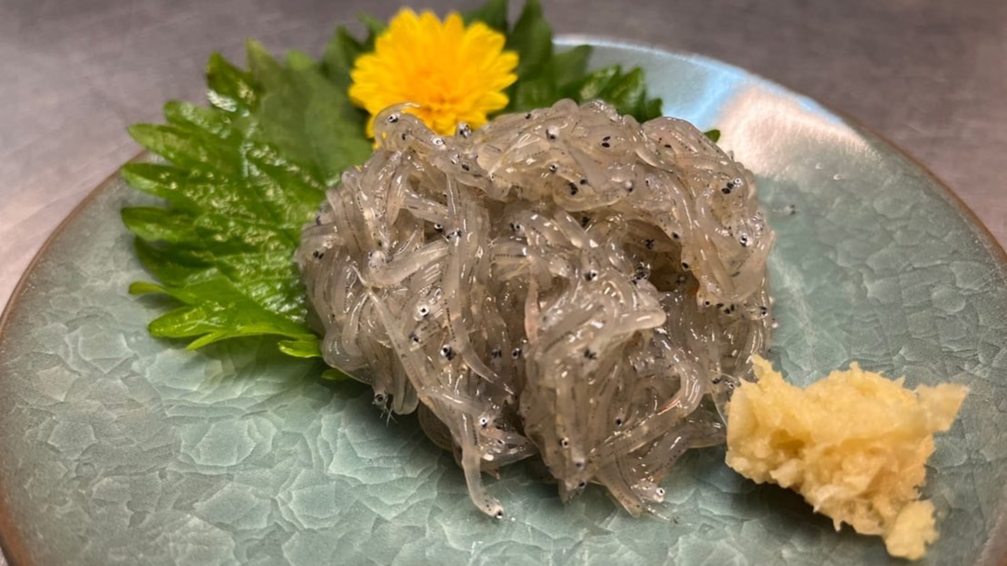 ・【生しらす】しょうがでさっぱりと。島の絶品グルメです