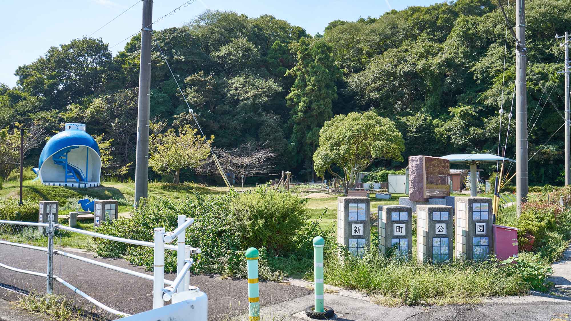 ・【駐車場】駐車場は島に渡る前にございます。「篠島・新町公園」を目印としてお越しください