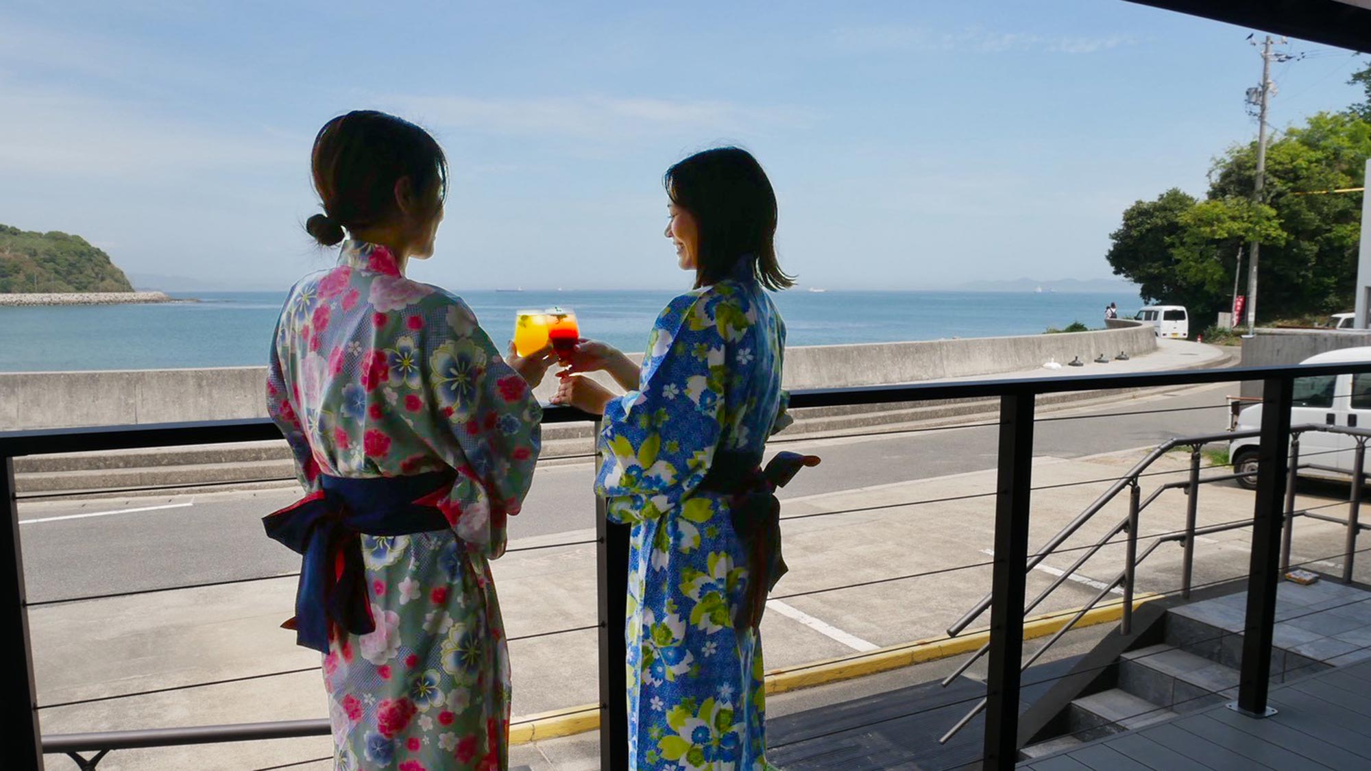 ・【テラス】テラスからは三河湾を一望　色浴衣を纏いのんびりとした島の時間をお楽しみください