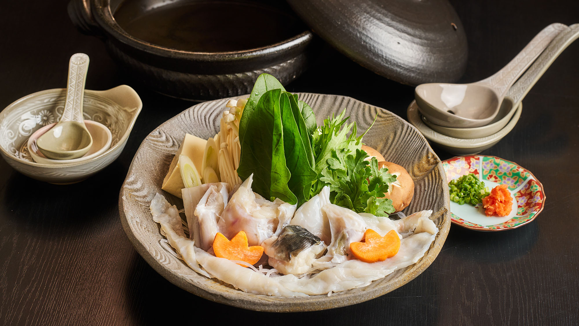 ・【夕食一例／てっちり】10月～3月にはふぐ料理をお楽しみいただけます。篠島はとらふぐの産地です