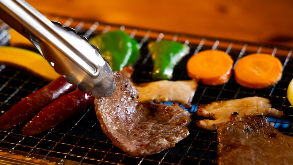 【2食付：BBQ】春夏限定♪雨でも安心。バーベキューハウスでみんなで楽しもう♪定番牛肉やジビエも！