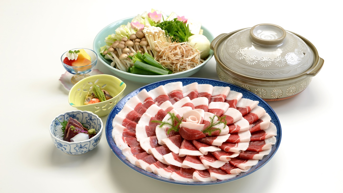 【2食付：ぼたん鍋】秋冬期間限定♪国内産の猪肉を栄養満点の自家製味噌で召し上がれ！！