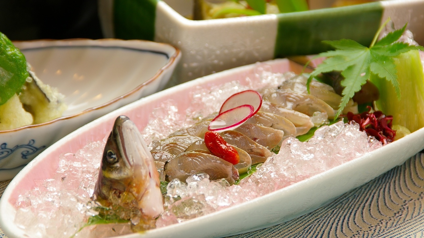 【2食付：鮎会席】夏限定♪美山川の絶品「鮎」。趣向を凝らした鮎料理をご提供いたします！