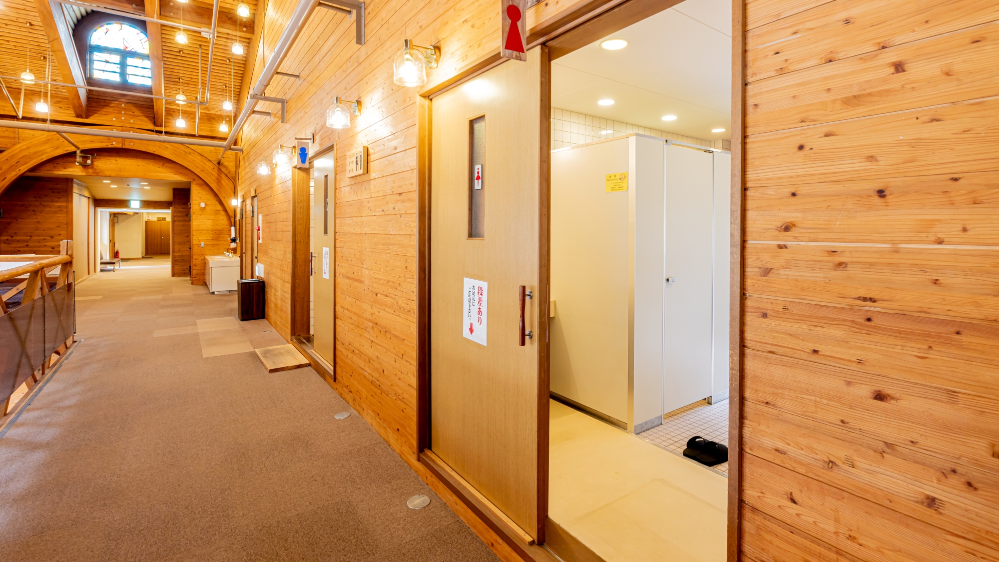 *本館：施設館内