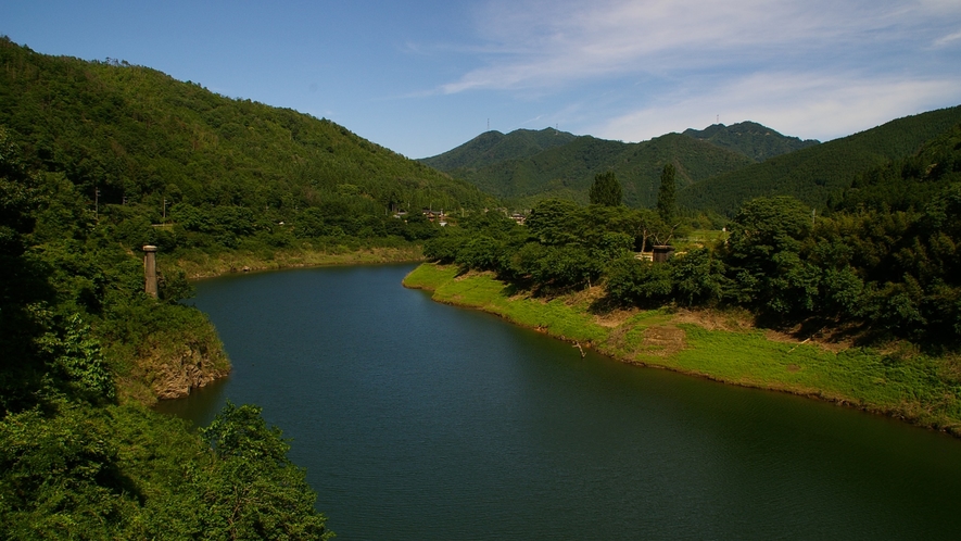 *清流由良川