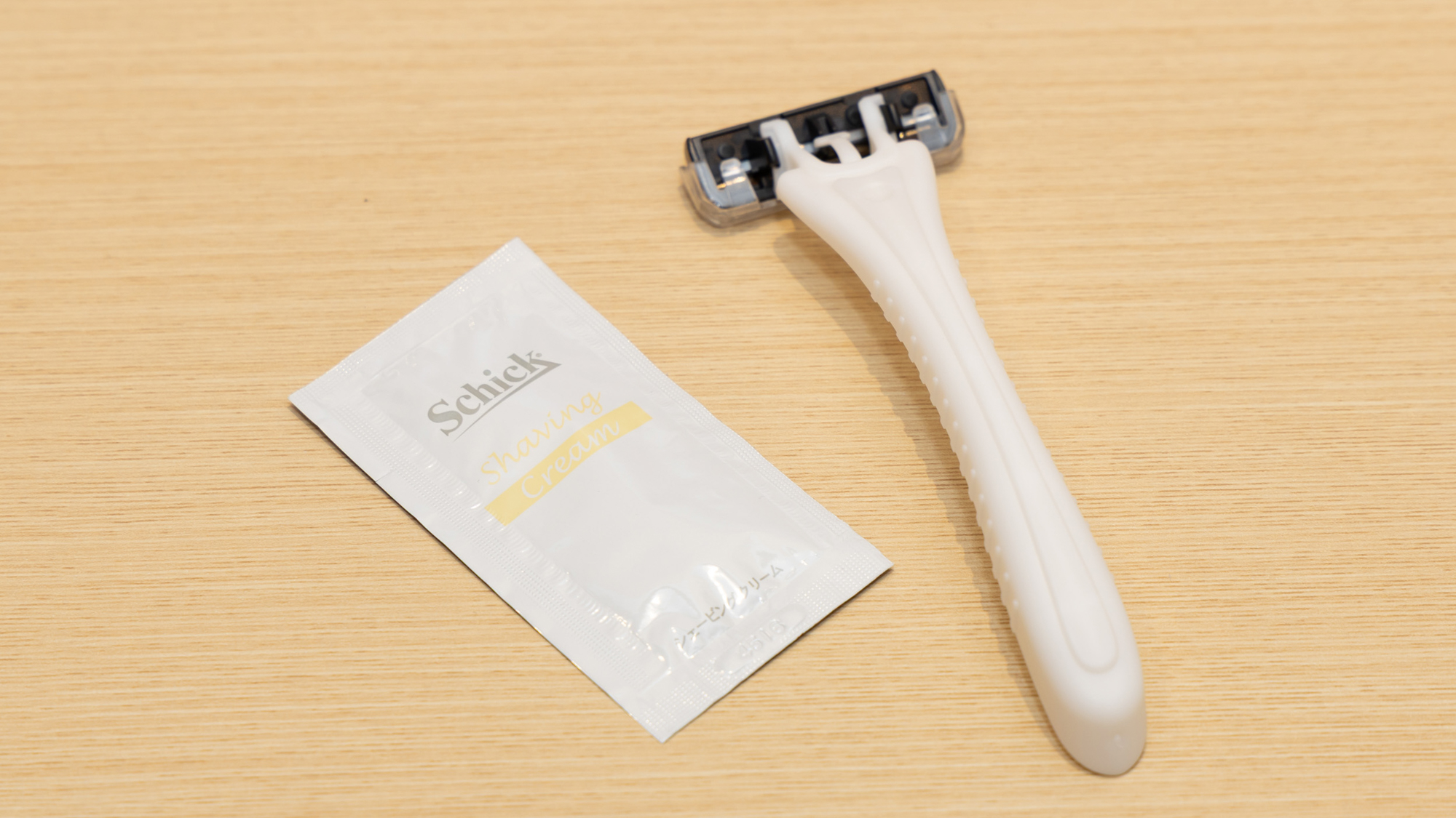 カミソリ・シェービングクリーム