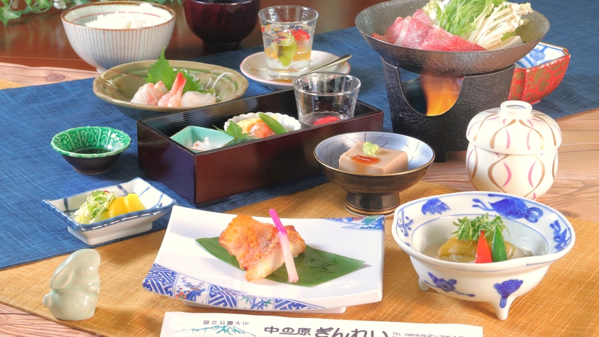 ＜和牛すきやき鍋ミニ会席☆2食付＞み〜んな大好きすき焼き鍋と大山観光を満喫♪Wi-Fi有