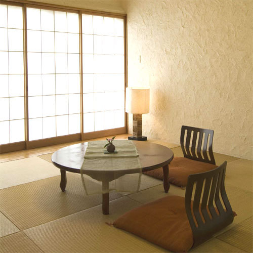 * "Yroom" modern Jepang