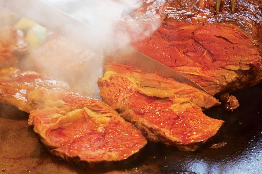 【事前カード決済限定】ビアレストラン90分飲み放題＆鉄板焼きステーキなど食べ放題付(平日限定）