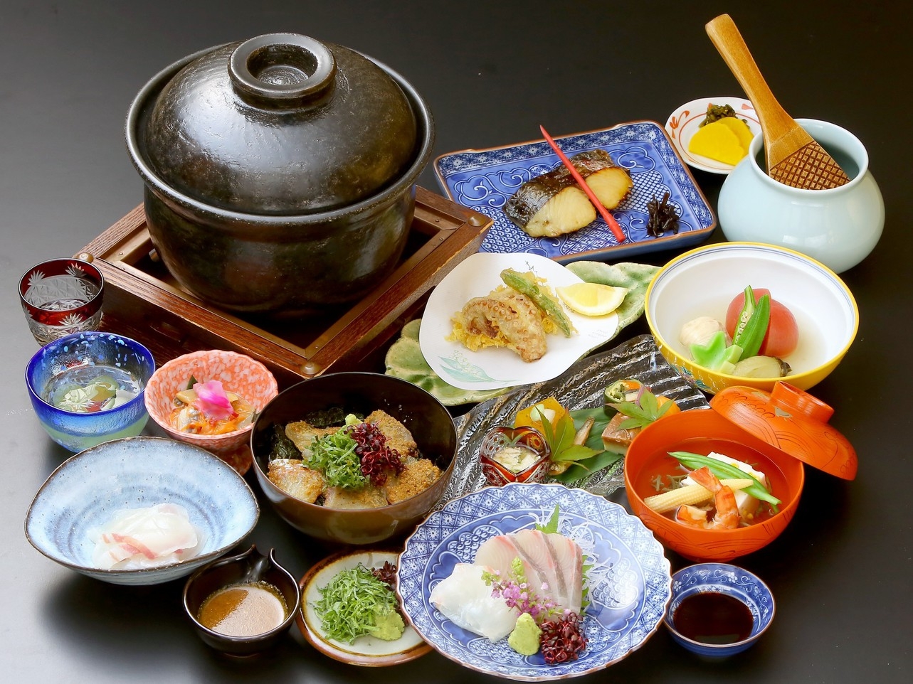 【鯛茶プラン♪】会席料理のご飯を鶴形名物『鯛茶漬け』に♪（夕朝食付）【お部屋食】