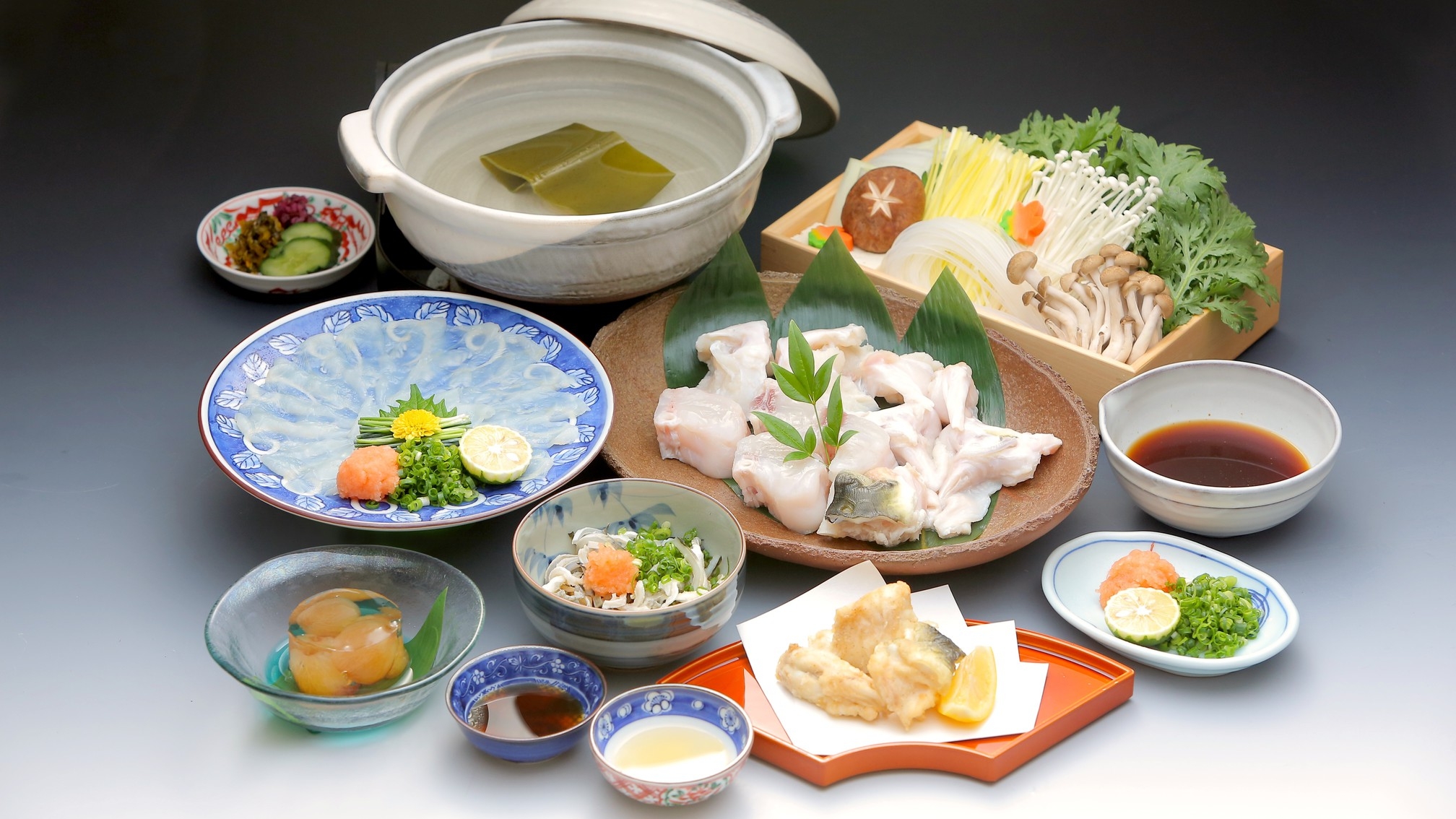 【冬季限定】大満足！とらふぐをふんだんに使ったふぐづくしコース付プラン♪（夕朝食付）