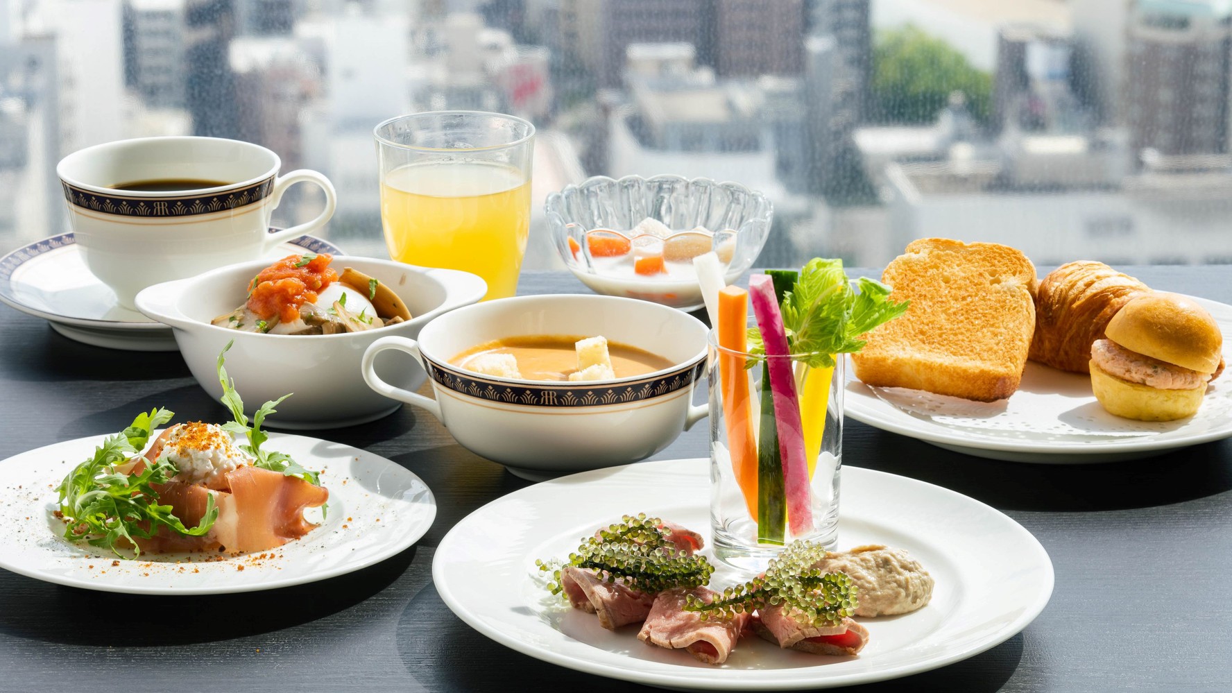 【12/13〜25限定】シャンボール 特別クリスマスディナー付＜エグゼクテイブフロア＞