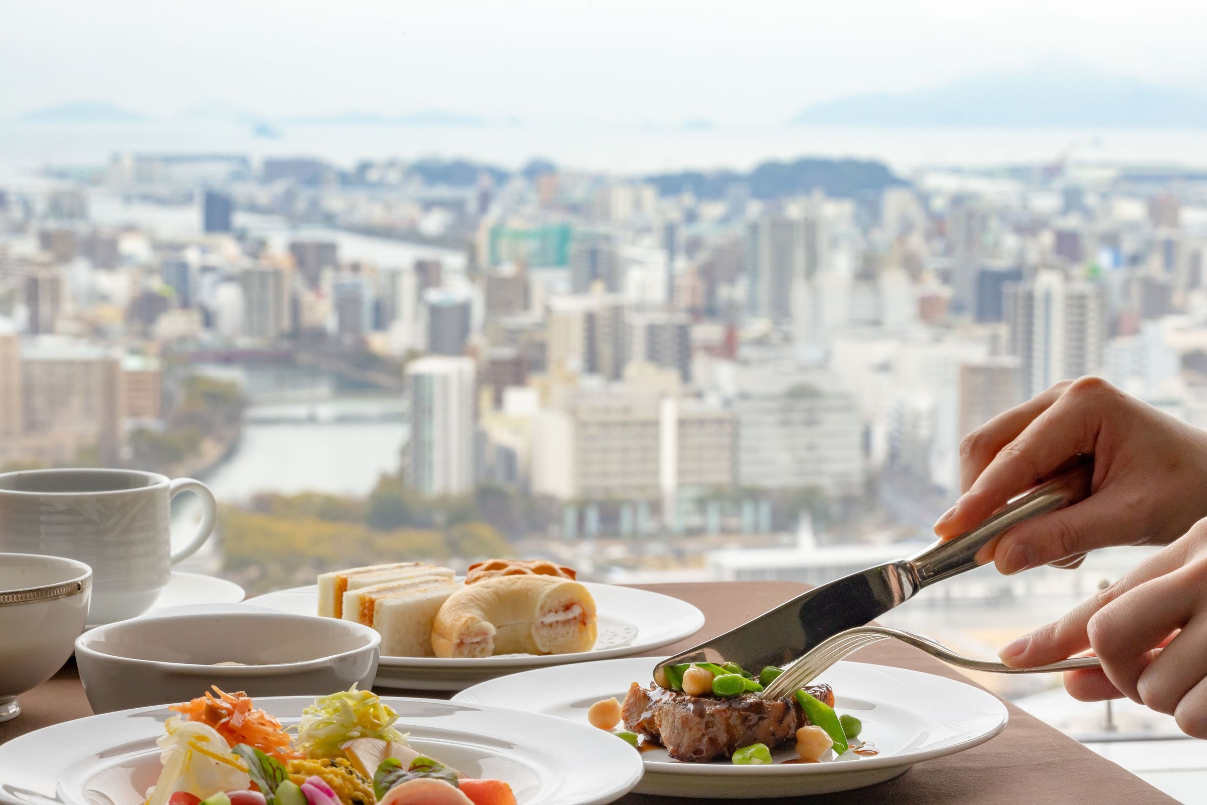 【季節の会席料理を堪能】日本料理 鯉城ディナー付きプラン＜エグゼクティブフロア＞