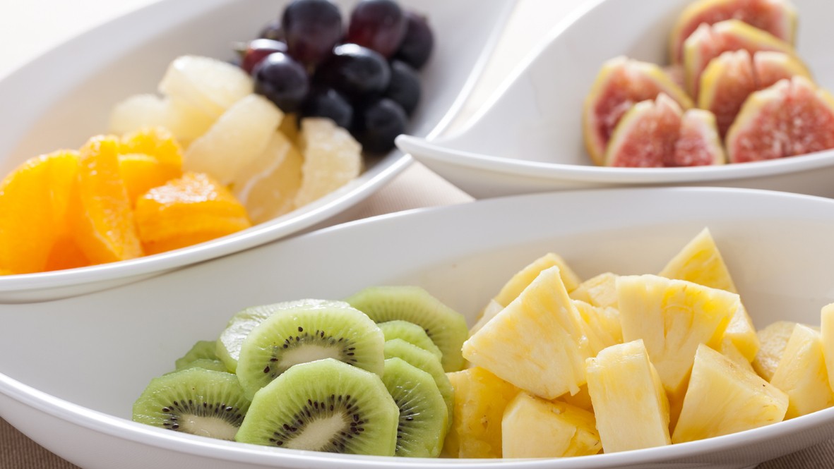 朝食 フルーツ（イメージ）