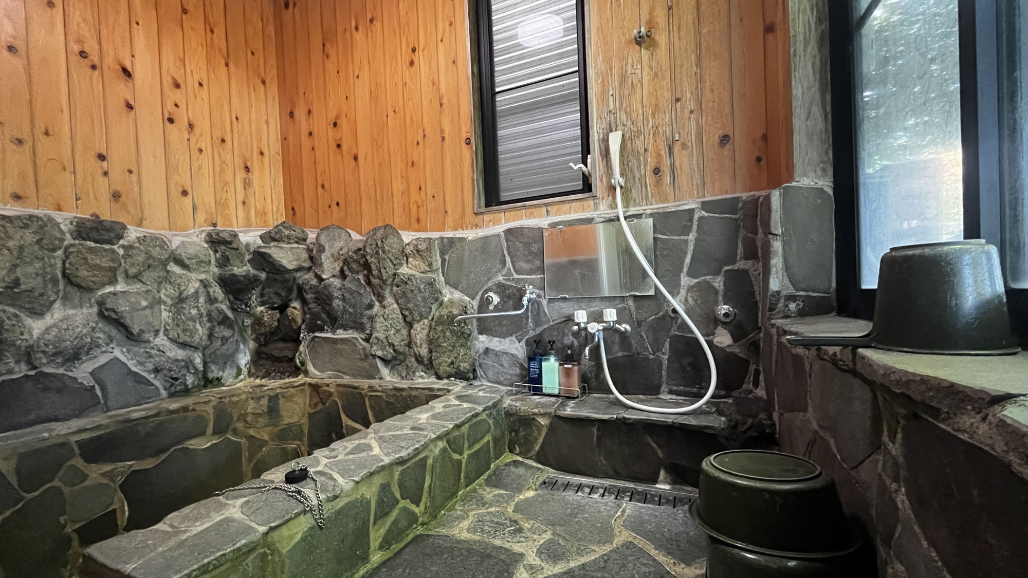 【BBQ★食材付き】手ぶらで簡単＆美味しいバーベキュー！屋根付き貸切スペースで皆で楽しもう