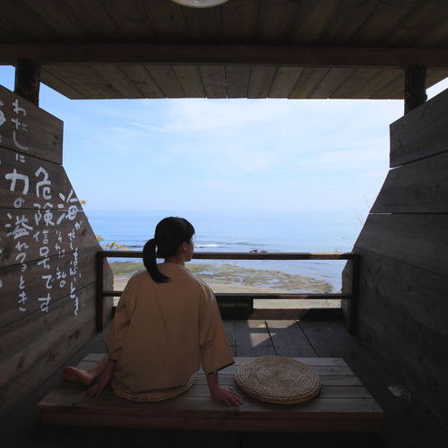 瞑想室―海と対峙し、己と対峙する