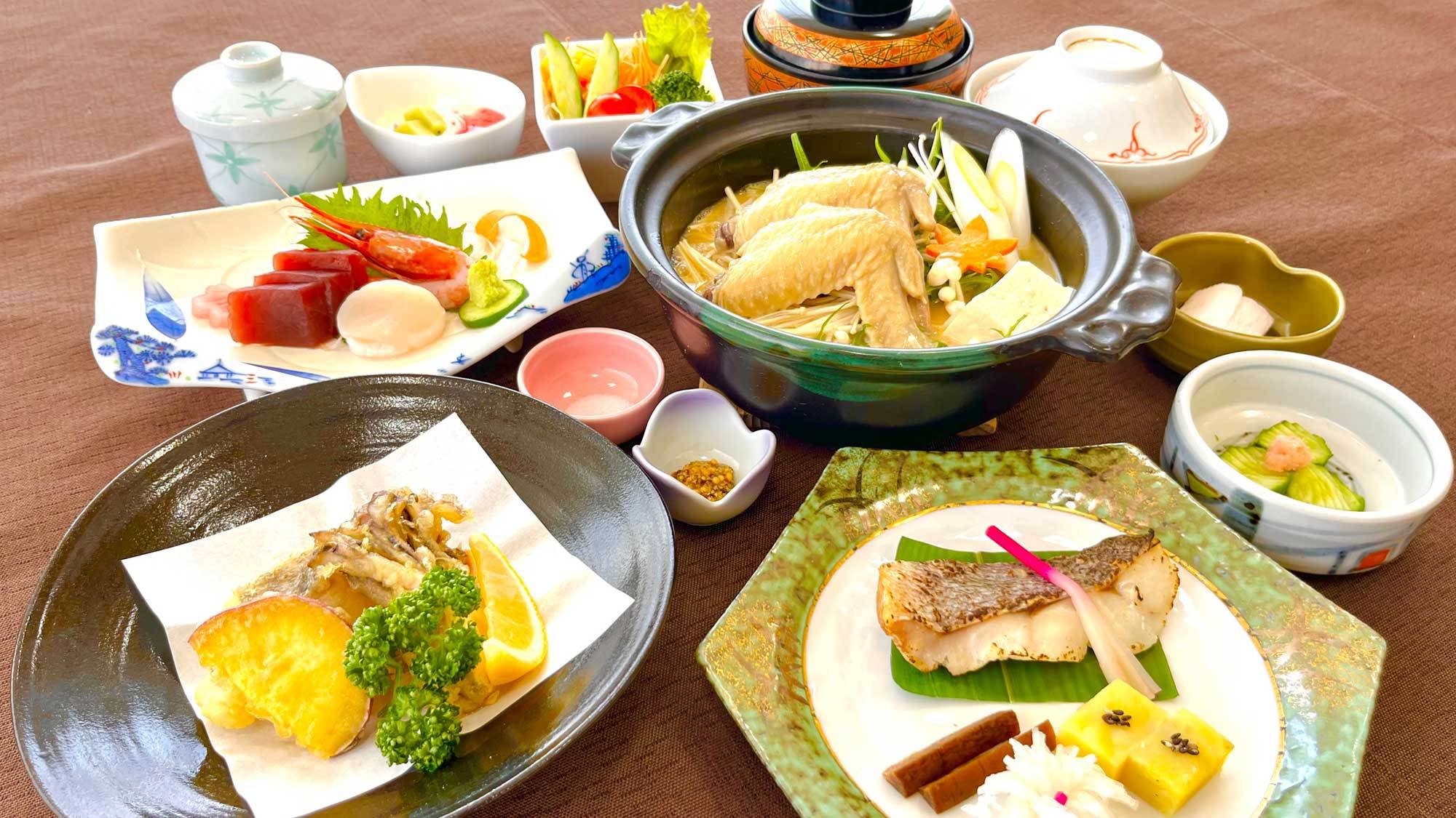 【2食付プラン】ご当地サウナ飯「ローリューチキン」付鍋会席！豊かな自然と温泉＆サウナでリフレッシュ♪