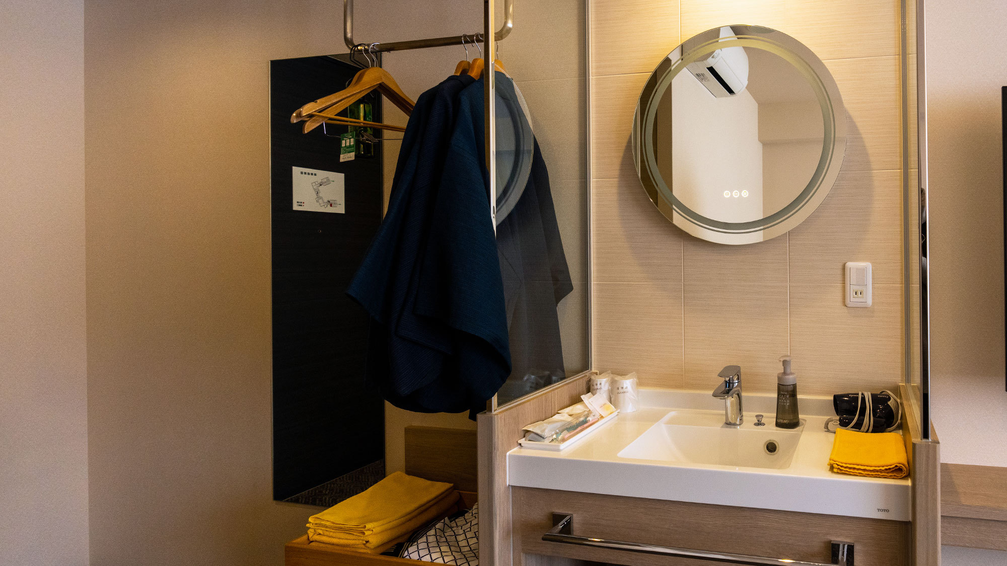 【モデレートツイン】室内に独立した洗面台を設置しております。