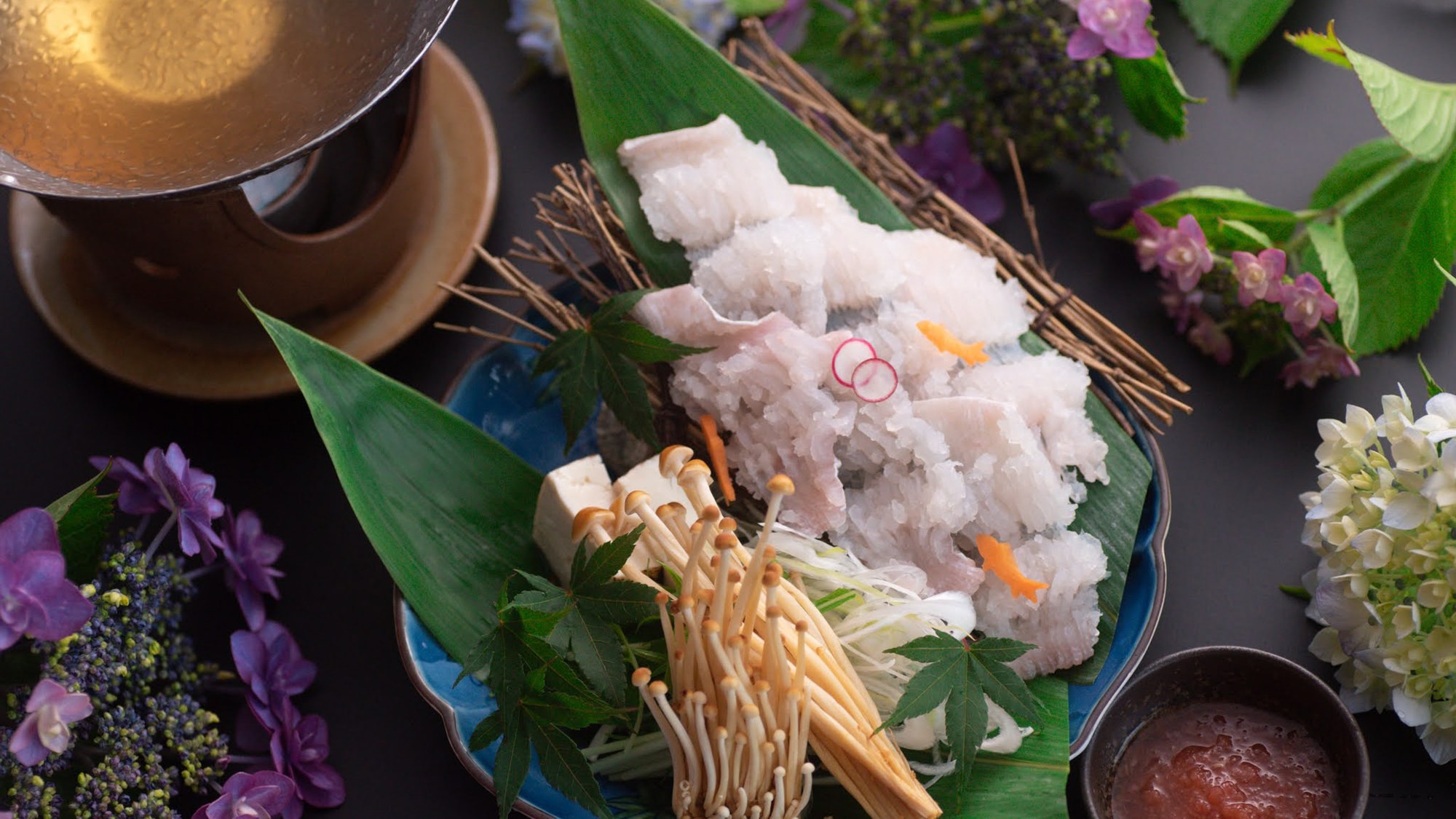 【職人技の骨切り鱧しゃぶ】ふわっと花咲く！やわらか鱧しゃぶ＆特製ちり酢で夏のごちそう【個室食】