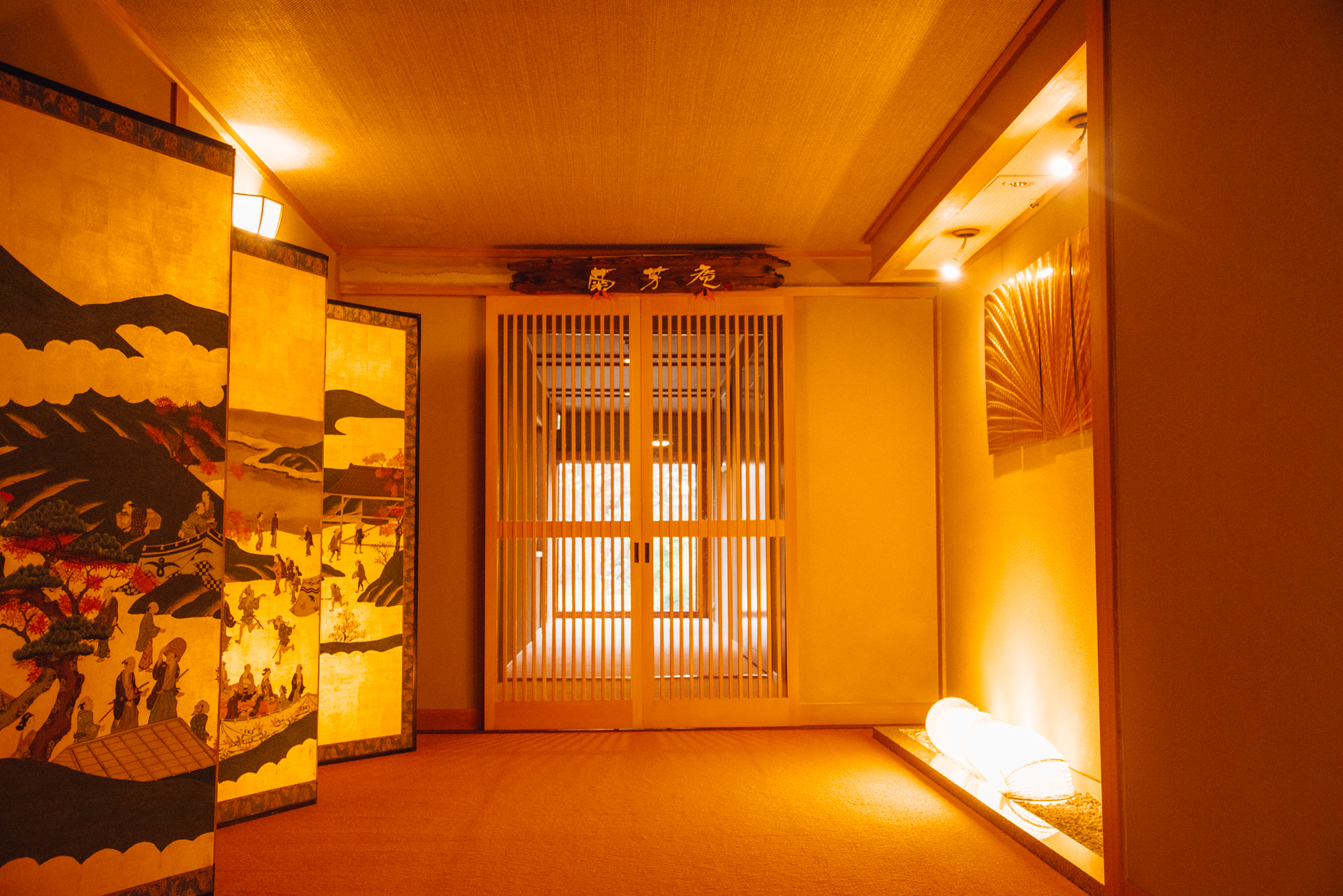 館内（廊下、ロビーなど）