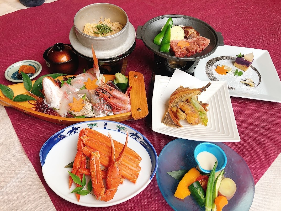 4/1〜11/4泊　【満載】カニもお肉もお魚も季節の但馬、ぎゅっと満載プラン 自慢の鯛釜めしをぜひ！