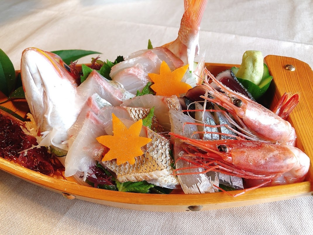 4/1〜11/4泊　【満載】カニもお肉もお魚も季節の但馬、ぎゅっと満載プラン 自慢の鯛釜めしをぜひ！