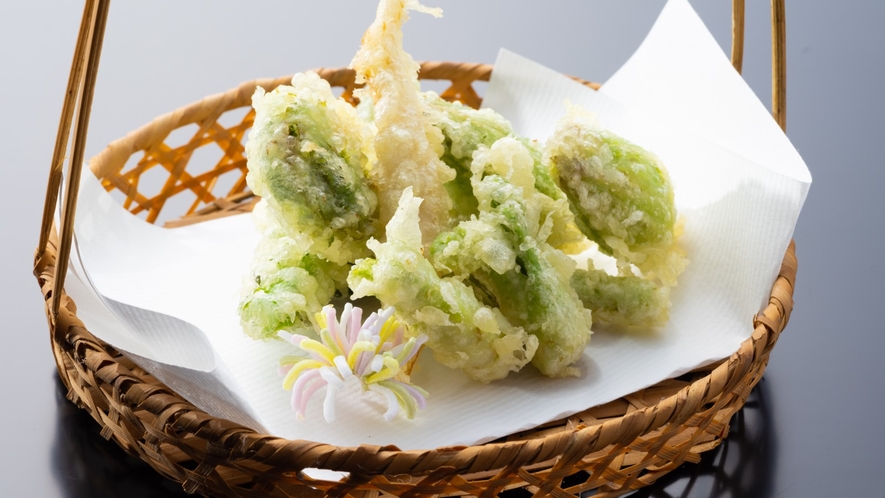 山菜の天ぷら　一例
