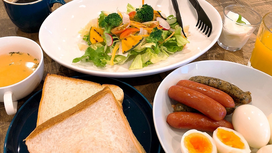 貸別荘 あっちの部屋・こっちの部屋：朝食