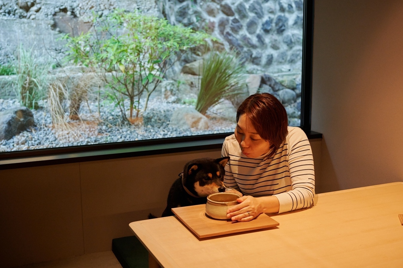 「個室で愛犬と一緒に食事可能」大型犬もOK！床暖房完備＆温泉掛け流し ２階の客室プラン