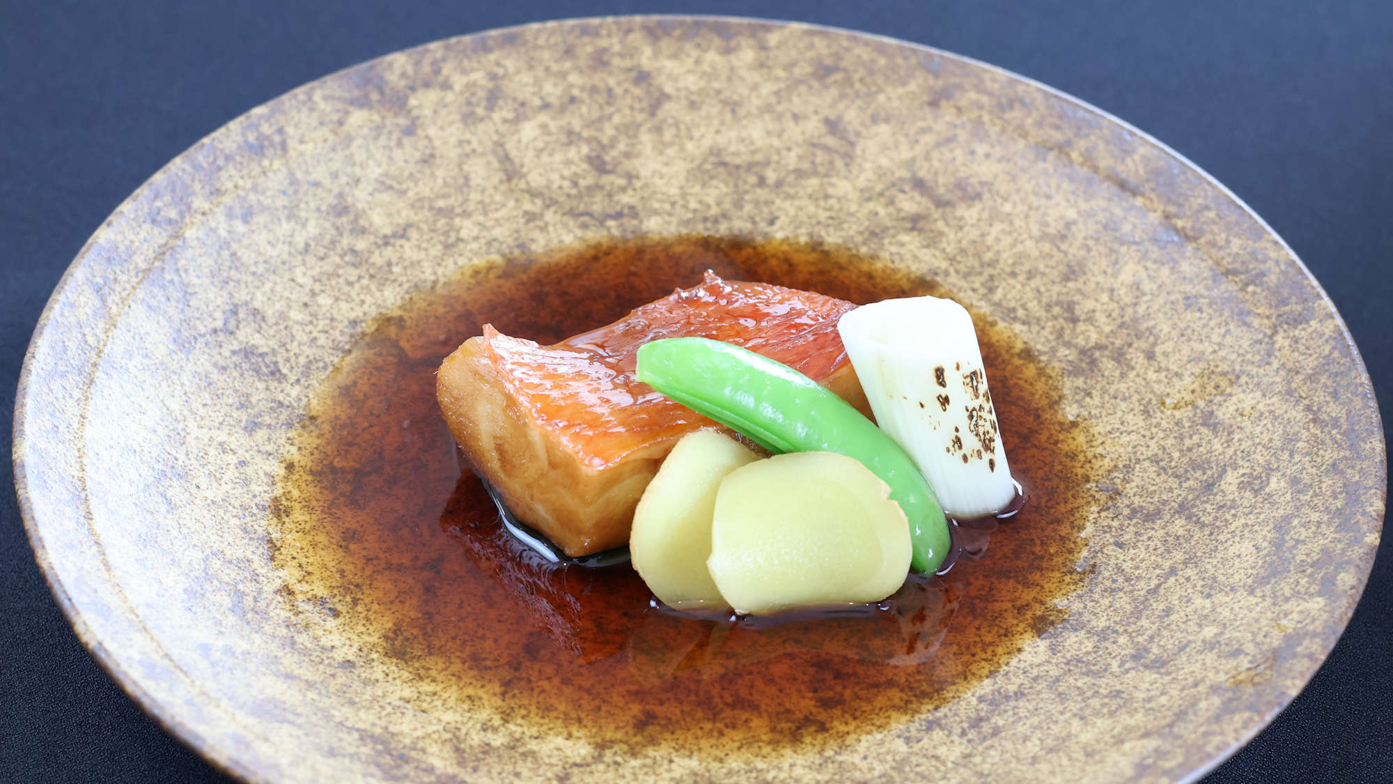 選べるメイン（下田産地金目鯛煮付け）