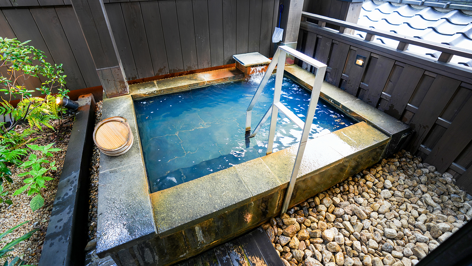 ゆうすげ（専用露天付・和室・定員3名）