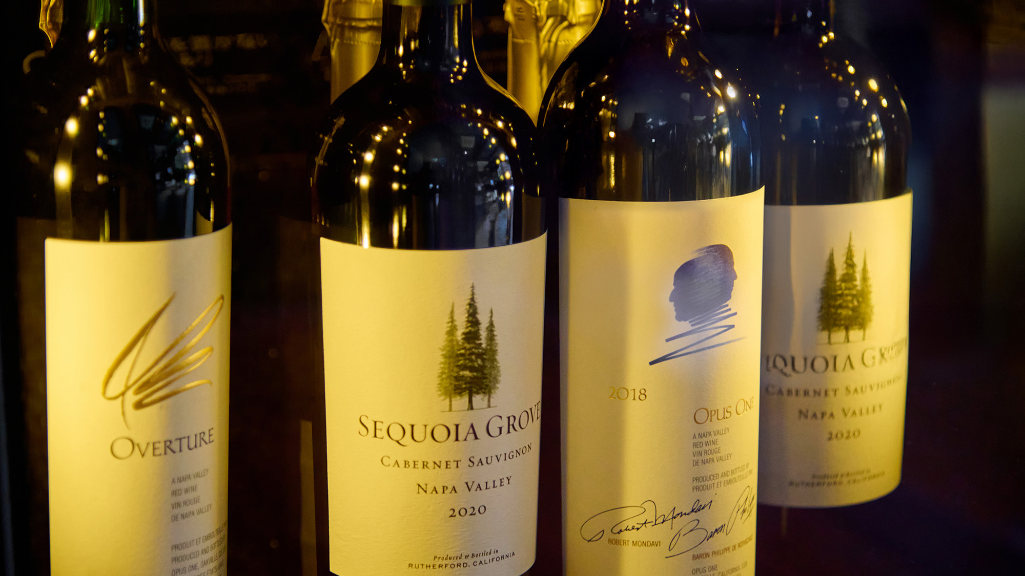 こだわりのワインもお楽しみいただけます