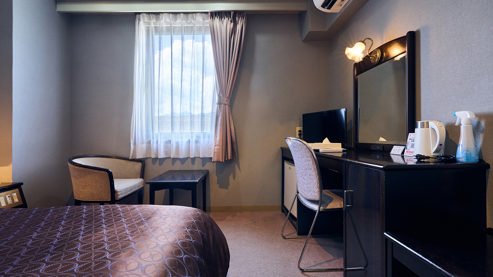 セミダブルルーム