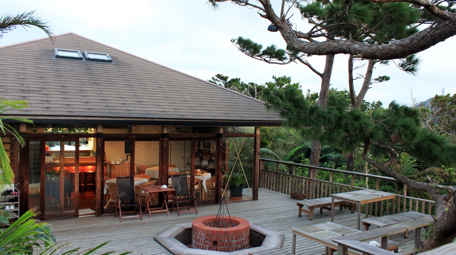 西表島 ホテル・旅館 OKINAWA KARIYUSHI RESORT EXES ISHIGAKI(エグゼス石垣) こちらの宿泊施設は、宿泊者からの総合評価点数が高い、もしくは多くの宿泊実績がある等の独自の条件を満たしたプリファードプログラム参加施設です。楽天トラベルへサービス利用料を支払うことにより、原則同条件の他の施設よりも上位に表示されています。(ヘルプページ参照) はいむるぶし <小浜島> こちらの宿泊施設は、宿泊者からの総合評価点数が高い、もしくは多くの宿泊実績がある等の独自の条件を満たしたプリファードプログラム参加施設です。楽天トラベルへサービス利用料を支払うことにより、原則同条件の他の施設よりも上位に表示されています。(ヘルプページ参照) 石垣島 燦鐘苑 川平の宿<石垣島> こちらの宿泊施設は、宿泊者からの総合評価点数が高い、もしくは多くの宿泊実績がある等の独自の条件を満たしたプリファードプログラム参加施設です。楽天トラベルへサービス利用料を支払うことにより、原則同条件の他の施設よりも上位に表示されています。(ヘルプページ参照) 燦鐘苑あかいしビーチの宿<石垣島> こちらの宿泊施設は、宿泊者からの総合評価点数が高い、もしくは多くの宿泊実績がある等の独自の条件を満たしたプリファードプログラム参加施設です。楽天トラベルへサービス利用料を支払うことにより、原則同条件の他の施設よりも上位に表示されています。(ヘルプページ参照) 星野リゾート 西表島ホテル<西表島> こちらの宿泊施設は、宿泊者からの総合評価点数が高い、もしくは多くの宿泊実績がある等の独自の条件を満たしたプリファードプログラム参加施設です。楽天トラベルへサービス利用料を支払うことにより、原則同条件の他の施設よりも上位に表示されています。(ヘルプページ参照) ホテル星立 西表島<西表島> こちらの宿泊施設は、宿泊者からの総合評価点数が高い、もしくは多くの宿泊実績がある等の独自の条件を満たしたプリファードプログラム参加施設です。楽天トラベルへサービス利用料を支払うことにより、原則同条件の他の施設よりも上位に表示されています。(ヘルプページ参照) ラ・ティーダ西表リゾート<西表島> こちらの宿泊施設は、宿泊者からの総合評価点数が高い、もしくは多くの宿泊実績がある等の独自の条件を満たしたプリファードプログラム参加施設です。楽天トラベルへサービス利用料を支払うことにより、原則同条件の他の施設よりも上位に表示されています。(ヘルプページ参照) Luana Mele Iriomote<西表島> こちらの宿泊施設は、宿泊者からの総合評価点数が高い、もしくは多くの宿泊実績がある等の独自の条件を満たしたプリファードプログラム参加施設です。楽天トラベルへサービス利用料を支払うことにより、原則同条件の他の施設よりも上位に表示されています。(ヘルプページ参照) イルンティ フタデムラ <西表島> こちらの宿泊施設は、宿泊者からの総合評価点数が高い、もしくは多くの宿泊実績がある等の独自の条件を満たしたプリファードプログラム参加施設です。楽天トラベルへサービス利用料を支払うことにより、原則同条件の他の施設よりも上位に表示されています。(ヘルプページ参照) 西表島ジャングルホテル パイヌマヤ こちらの宿泊施設は、宿泊者からの総合評価点数が高い、もしくは多くの宿泊実績がある等の独自の条件を満たしたプリファードプログラム参加施設です。楽天トラベルへサービス利用料を支払うことにより、原則同条件の他の施設よりも上位に表示されています。(ヘルプページ参照) ホテル イルマーレウナリザキ <西表島> こちらの宿泊施設は、宿泊者からの総合評価点数が高い、もしくは多くの宿泊実績がある等の独自の条件を満たしたプリファードプログラム参加施設です。楽天トラベルへサービス利用料を支払うことにより、原則同条件の他の施設よりも上位に表示されています。(ヘルプページ参照) 竹盛旅館 <西表島> こちらの宿泊施設は、宿泊者からの総合評価点数が高い、もしくは多くの宿泊実績がある等の独自の条件を満たしたプリファードプログラム参加施設です。楽天トラベルへサービス利用料を支払うことにより、原則同条件の他の施設よりも上位に表示されています。(ヘルプページ参照) リゾートイン西表島 こちらの宿泊施設は、宿泊者からの総合評価点数が高い、もしくは多くの宿泊実績がある等の独自の条件を満たしたプリファードプログラム参加施設です。楽天トラベルへサービス利用料を支払うことにより、原則同条件の他の施設よりも上位に表示されています。(ヘルプページ参照) villa HIRUGI <西表島> こちらの宿泊施設は、宿泊者からの総合評価点数が高い、もしくは多くの宿泊実績がある等の独自の条件を満たしたプリファードプログラム参加施設です。楽天トラベルへサービス利用料を支払うことにより、原則同条件の他の施設よりも上位に表示されています。(ヘルプページ参照) 民宿 池田屋 <西表島> こちらの宿泊施設は、宿泊者からの総合評価点数が高い、もしくは多くの宿泊実績がある等の独自の条件を満たしたプリファードプログラム参加施設です。楽天トラベルへサービス利用料を支払うことにより、原則同条件の他の施設よりも上位に表示されています。(ヘルプページ参照) ティンヌカーラ <西表島> こちらの宿泊施設は、宿泊者からの総合評価点数が高い、もしくは多くの宿泊実績がある等の独自の条件を満たしたプリファードプログラム参加施設です。楽天トラベルへサービス利用料を支払うことにより、原則同条件の他の施設よりも上位に表示されています。(ヘルプページ参照) ペンション イリオモテ <西表島> こちらの宿泊施設は、宿泊者からの総合評価点数が高い、もしくは多くの宿泊実績がある等の独自の条件を満たしたプリファードプログラム参加施設です。楽天トラベルへサービス利用料を支払うことにより、原則同条件の他の施設よりも上位に表示されています。(ヘルプページ参照) ヴィラうなりざき <西表島> こちらの宿泊施設は、宿泊者からの総合評価点数が高い、もしくは多くの宿泊実績がある等の独自の条件を満たしたプリファードプログラム参加施設です。楽天トラベルへサービス利用料を支払うことにより、原則同条件の他の施設よりも上位に表示されています。(ヘルプページ参照) ゲストハウス アコークロー西表 <西表島> こちらの宿泊施設は、宿泊者からの総合評価点数が高い、もしくは多くの宿泊実績がある等の独自の条件を満たしたプリファードプログラム参加施設です。楽天トラベルへサービス利用料を支払うことにより、原則同条件の他の施設よりも上位に表示されています。(ヘルプページ参照) ニライナリゾート&ヨットホリデイズ <西表島> こちらの宿泊施設は、宿泊者からの総合評価点数が高い、もしくは多くの宿泊実績がある等の独自の条件を満たしたプリファードプログラム参加施設です。楽天トラベルへサービス利用料を支払うことにより、原則同条件の他の施設よりも上位に表示されています。(ヘルプページ参照) マヤグスクリゾート <西表島> こちらの宿泊施設は、宿泊者からの総合評価点数が高い、もしくは多くの宿泊実績がある等の独自の条件を満たしたプリファードプログラム参加施設です。楽天トラベルへサービス利用料を支払うことにより、原則同条件の他の施設よりも上位に表示されています。(ヘルプページ参照) 琉夏 <西表島> こちらの宿泊施設は、宿泊者からの総合評価点数が高い、もしくは多くの宿泊実績がある等の独自の条件を満たしたプリファードプログラム参加施設です。楽天トラベルへサービス利用料を支払うことにより、原則同条件の他の施設よりも上位に表示されています。(ヘルプページ参照) エコヴィレッジ西表 <西表島> こちらの宿泊施設は、宿泊者からの総合評価点数が高い、もしくは多くの宿泊実績がある等の独自の条件を満たしたプリファードプログラム参加施設です。楽天トラベルへサービス利用料を支払うことにより、原則同条件の他の施設よりも上位に表示されています。(ヘルプページ参照) ゲストハウス しまおとや<西表島> こちらの宿泊施設は、宿泊者からの総合評価点数が高い、もしくは多くの宿泊実績がある等の独自の条件を満たしたプリファードプログラム参加施設です。楽天トラベルへサービス利用料を支払うことにより、原則同条件の他の施設よりも上位に表示されています。(ヘルプページ参照) 海人の家 <西表島> こちらの宿泊施設は、宿泊者からの総合評価点数が高い、もしくは多くの宿泊実績がある等の独自の条件を満たしたプリファードプログラム参加施設です。楽天トラベルへサービス利用料を支払うことにより、原則同条件の他の施設よりも上位に表示されています。(ヘルプページ参照) タンディガタンディ 西表島コンドミニアム/民泊【Vacation STAY提供】 こちらの宿泊施設は、宿泊者からの総合評価点数が高い、もしくは多くの宿泊実績がある等の独自の条件を満たしたプリファードプログラム参加施設です。楽天トラベルへサービス利用料を支払うことにより、原則同条件の他の施設よりも上位に表示されています。(ヘルプページ参照) 西表ココナツビレッジ <西表島> こちらの宿泊施設は、宿泊者からの総合評価点数が高い、もしくは多くの宿泊実績がある等の独自の条件を満たしたプリファードプログラム参加施設です。楽天トラベルへサービス利用料を支払うことにより、原則同条件の他の施設よりも上位に表示されています。(ヘルプページ参照) テラス西表島コンドミニアム<西表島> こちらの宿泊施設は、宿泊者からの総合評価点数が高い、もしくは多くの宿泊実績がある等の独自の条件を満たしたプリファードプログラム参加施設です。楽天トラベルへサービス利用料を支払うことにより、原則同条件の他の施設よりも上位に表示されています。(ヘルプページ参照) ペンション星の砂 <沖縄県・西表島> こちらの宿泊施設は、宿泊者からの総合評価点数が高い、もしくは多くの宿泊実績がある等の独自の条件を満たしたプリファードプログラム参加施設です。楽天トラベルへサービス利用料を支払うことにより、原則同条件の他の施設よりも上位に表示されています。(ヘルプページ参照) 西表アイランドホテル <西表島> こちらの宿泊施設は、宿泊者からの総合評価点数が高い、もしくは多くの宿泊実績がある等の独自の条件を満たしたプリファードプログラム参加施設です。楽天トラベルへサービス利用料を支払うことにより、原則同条件の他の施設よりも上位に表示されています。(ヘルプページ参照) 杜屋<西表島> こちらの宿泊施設は、宿泊者からの総合評価点数が高い、もしくは多くの宿泊実績がある等の独自の条件を満たしたプリファードプログラム参加施設です。楽天トラベルへサービス利用料を支払うことにより、原則同条件の他の施設よりも上位に表示されています。(ヘルプページ参照) 民宿 マリウド <西表島> こちらの宿泊施設は、宿泊者からの総合評価点数が高い、もしくは多くの宿泊実績がある等の独自の条件を満たしたプリファードプログラム参加施設です。楽天トラベルへサービス利用料を支払うことにより、原則同条件の他の施設よりも上位に表示されています。(ヘルプページ参照) 海の家 南ぬ風 <西表島> こちらの宿泊施設は、宿泊者からの総合評価点数が高い、もしくは多くの宿泊実績がある等の独自の条件を満たしたプリファードプログラム参加施設です。楽天トラベルへサービス利用料を支払うことにより、原則同条件の他の施設よりも上位に表示されています。(ヘルプページ参照) プチペンション 山猫お針箱 <西表島> こちらの宿泊施設は、宿泊者からの総合評価点数が高い、もしくは多くの宿泊実績がある等の独自の条件を満たしたプリファードプログラム参加施設です。楽天トラベルへサービス利用料を支払うことにより、原則同条件の他の施設よりも上位に表示されています。(ヘルプページ参照)