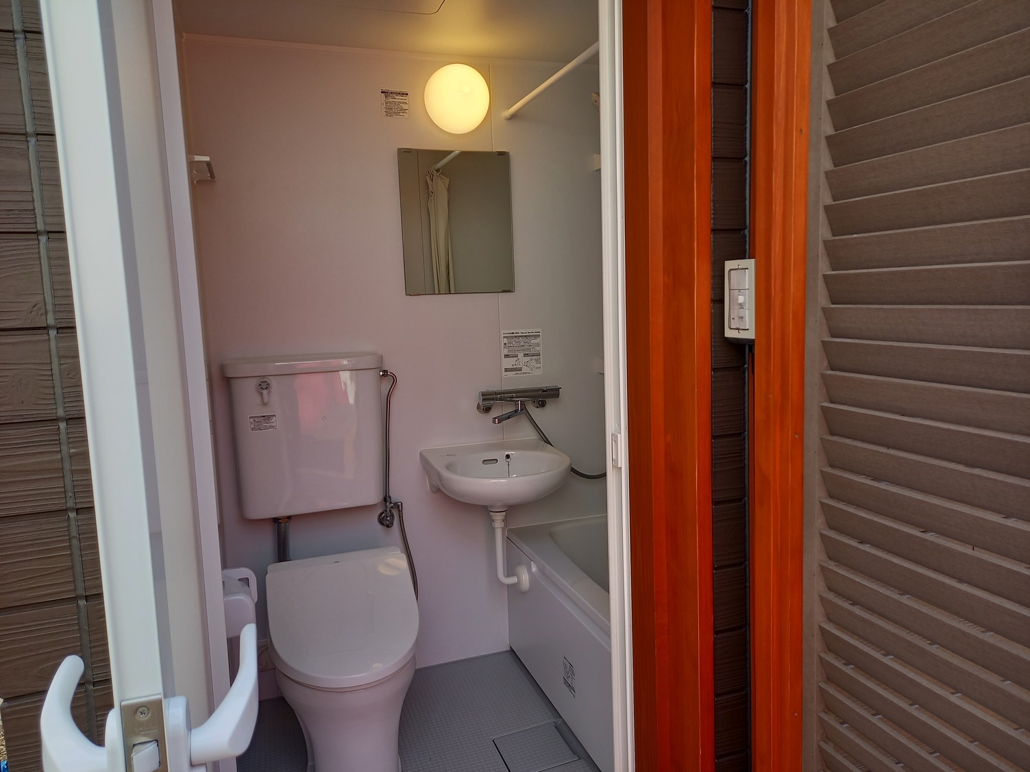 【グランピング】冬季限定！！森のインスタントハウス　いのぶた鍋プラン【キングベッド1台・2食付き】