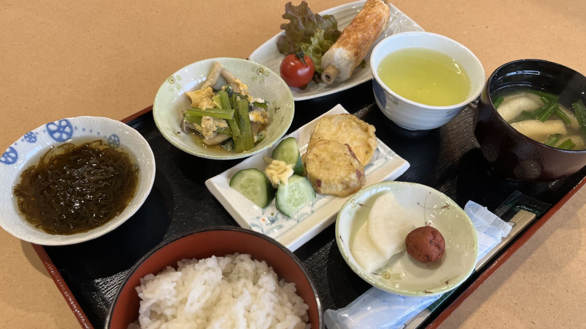 【禁煙・朝食付】1日の始まりは朝食から！市街の各方面へアクセス良好