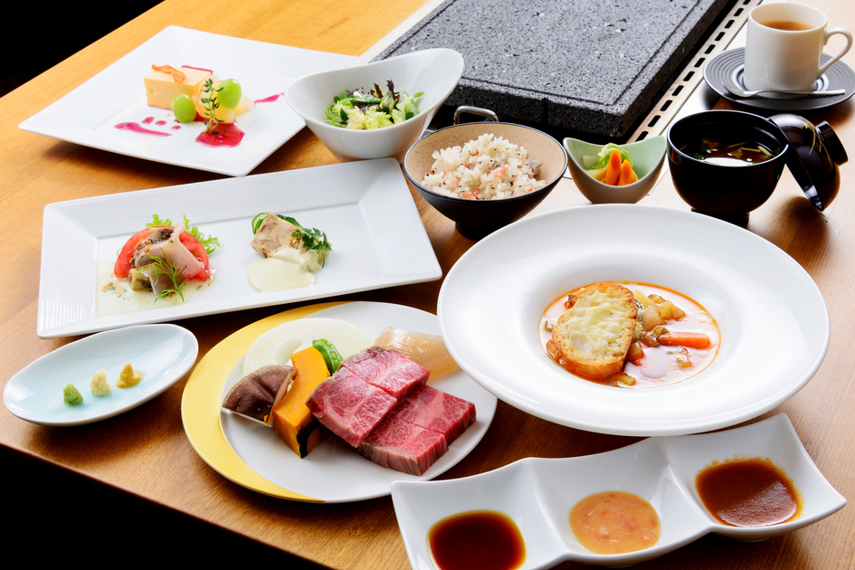 【日帰り(ランチ＋貸切露天)】飛騨牛茶寮「神月」で味わう飛騨牛神月ランチコース♪貸切露天を満喫