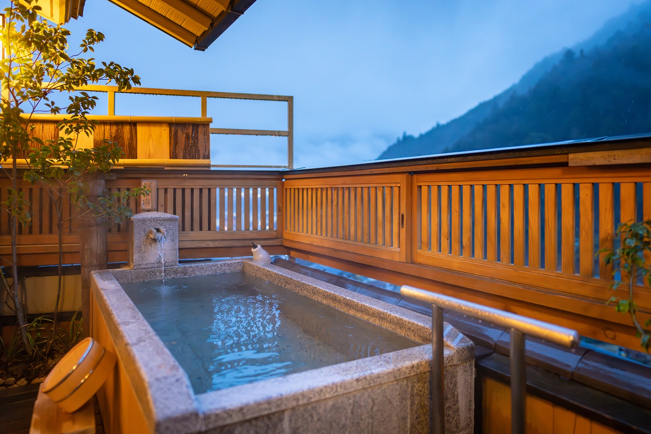 胡蝶蘭　露天風呂