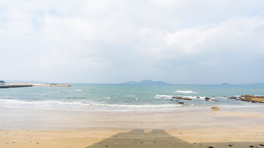 *【景観】一歩旅館の外に出ると、目の前は神湊海岸。