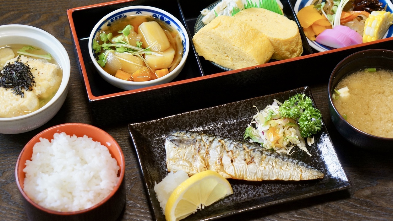 【喫煙・1泊2食】大人2名様限定／全室半露天付き離れ◆朝・夕ともにお部屋食◆ 〜スタンダードプラン〜