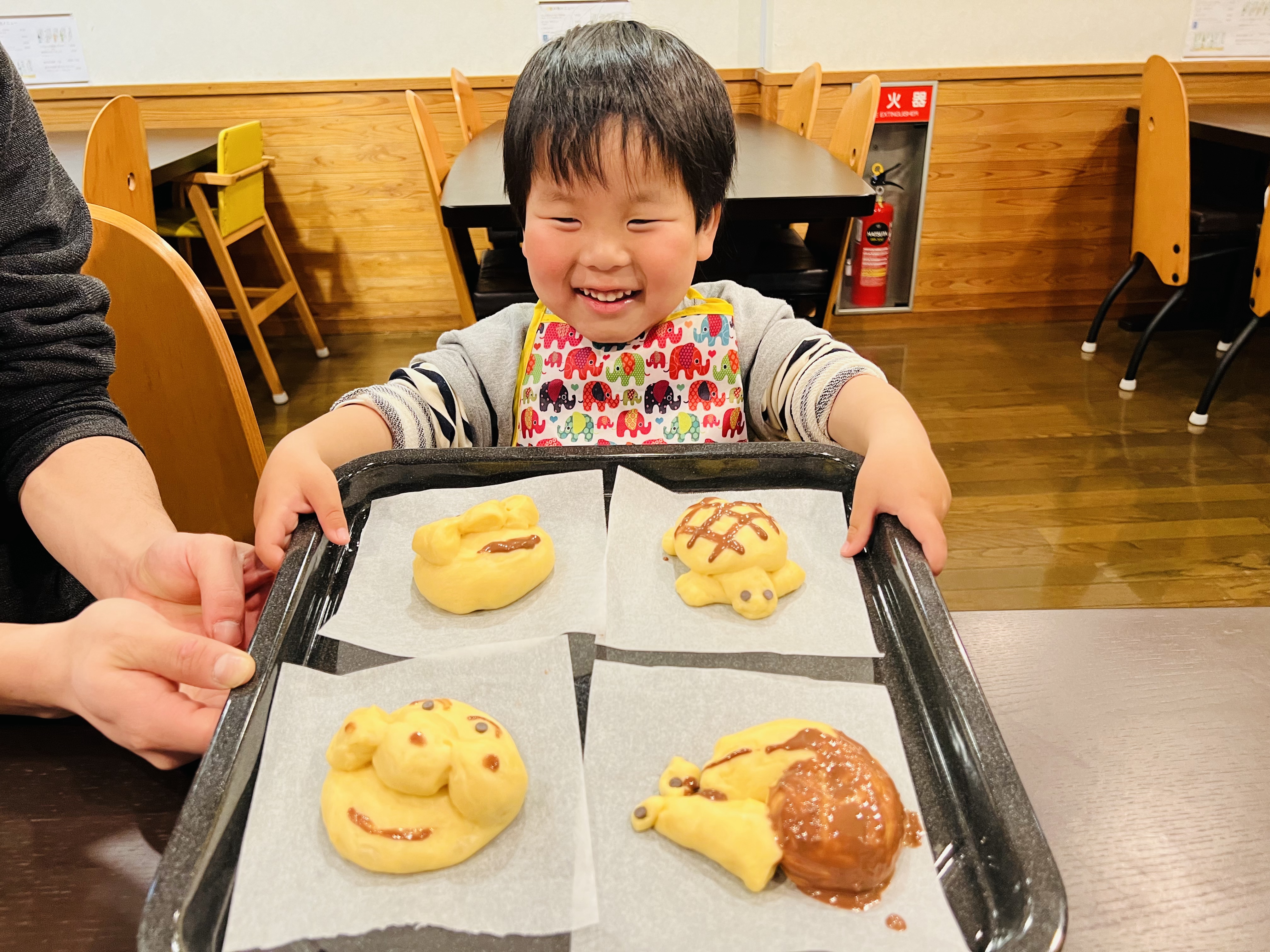 ＜夕食後＞パン作り体験